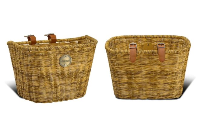 public bikes woven basket view